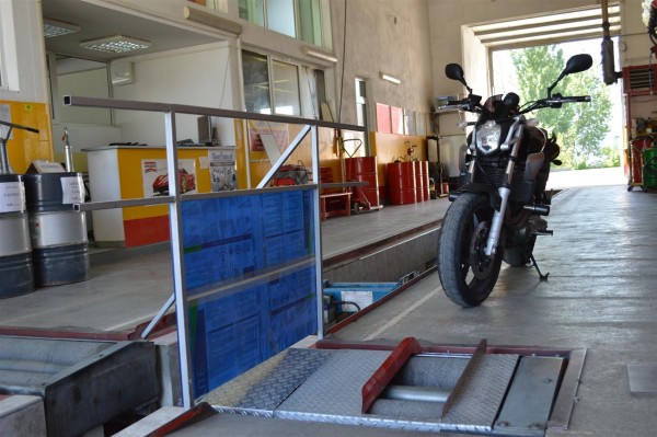 Автомобилният лидер на Казанлък „Мончев -90” става на 25 години днес