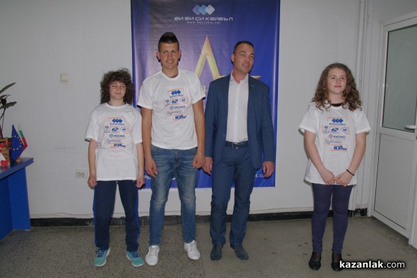 Талантите от март получиха  награди от Борис Кърчев тази вечер