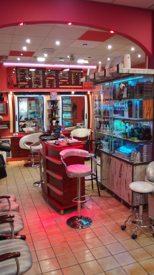 Стенли ще бъде фризьор на Цариците Роза 2015