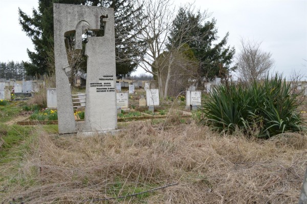 Паметник на войни от Червената армия се открива на 9 май край Казанлък