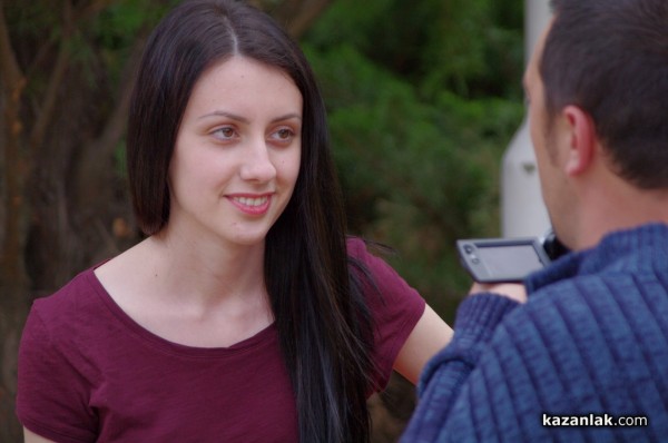 Ангела Попова участничка в конкурса „Царица Роза 2015“ /видео/