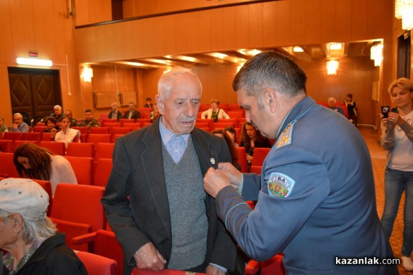 Участници във Втората световна война получиха медали от Министерство на отбраната