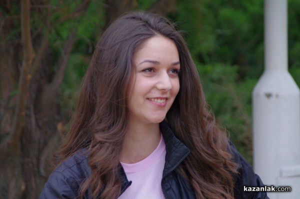 Виктория Косева участничка в конкурса „Царица Роза 2015“ /видео/