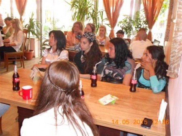 Гимназия „Акад. Петко Стайнов” изпрати абитуриентите си днес