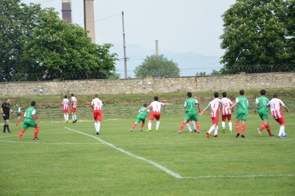 Юношите младша възраст на Арсенал завършиха на трето място в първенството по футбол