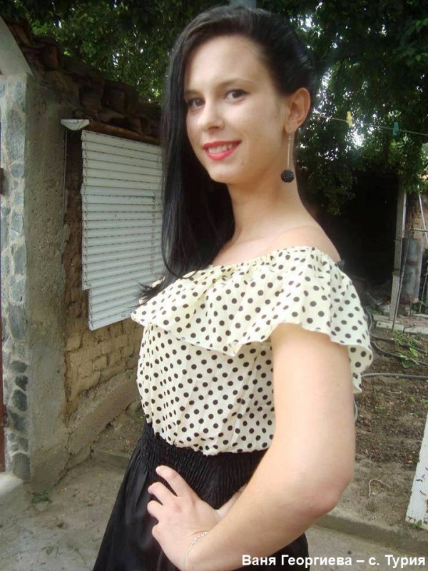 Вижте снимките на претендентките за короната “Царица роза - Павел баня“