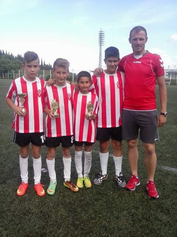 Розова долина с най-добро нападение във Футбол 7 и Футбол 9