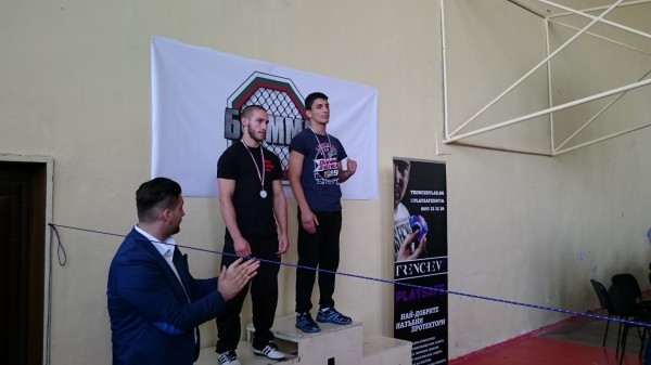 Казанлъшките състезатели по ММА спечелиха две шампионски титли от Държавното