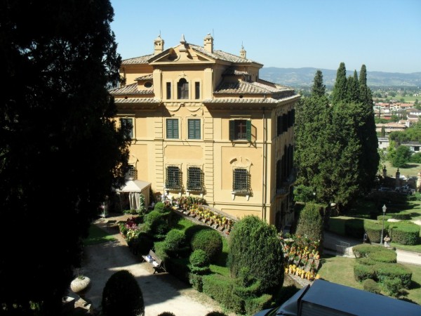 Казанлък се представи на изложението „Дни на розите“ в Италия