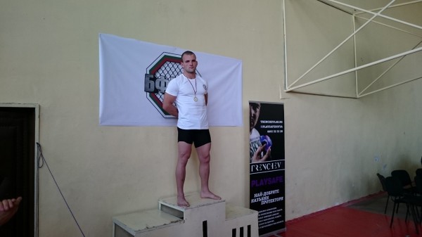 Казанлъшките състезатели по ММА спечелиха две шампионски титли от Държавното