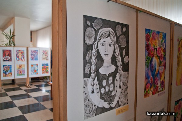 Наградиха участниците в конкурса “Казанлъшка роза“