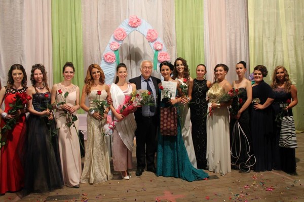 Славена Дончева е новата Царица на розата в Павел баня