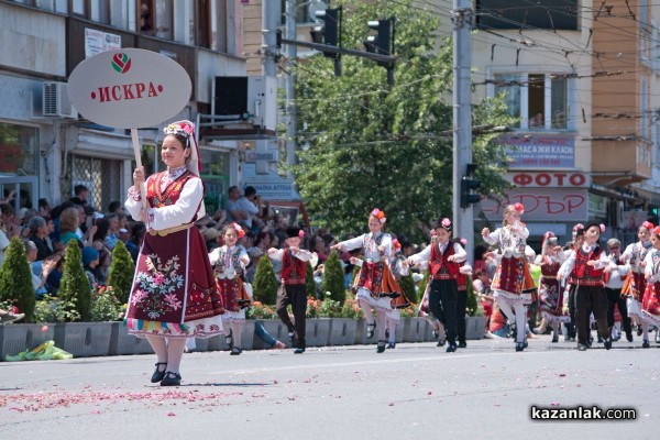 Карнавално шествие / 4