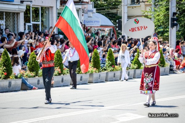 Карнавално шествие / 3