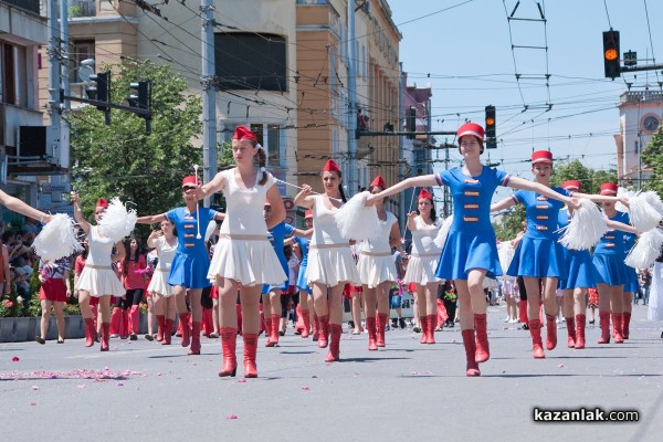 Карнавално шествие / 4