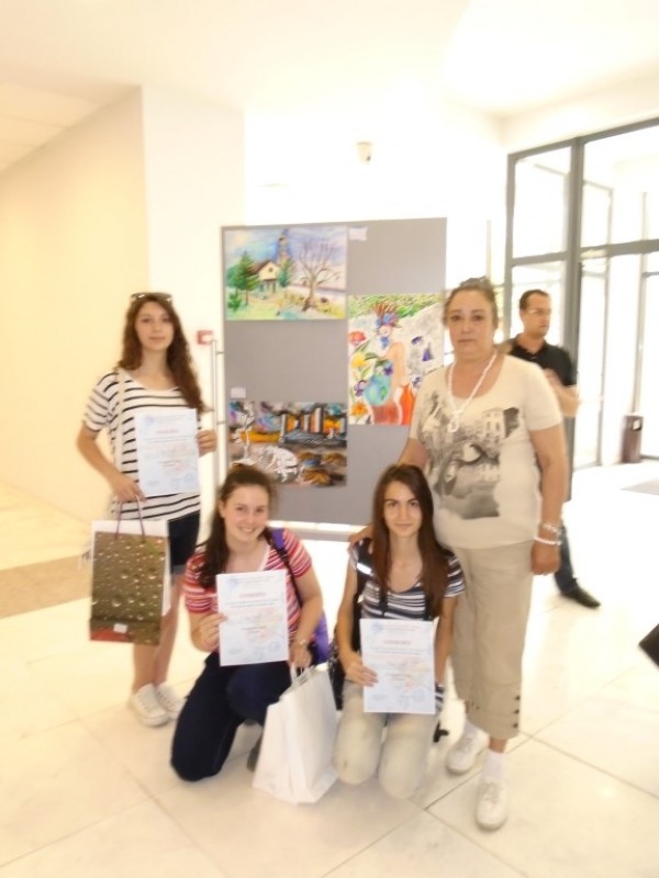  Месец юни започна с много награди за художниците на школа „Живопис”