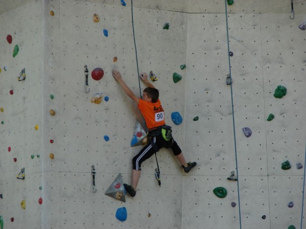 Иван Бонев се класира 4-ти на едно от най-силните състезания по спортно катерене в Европа