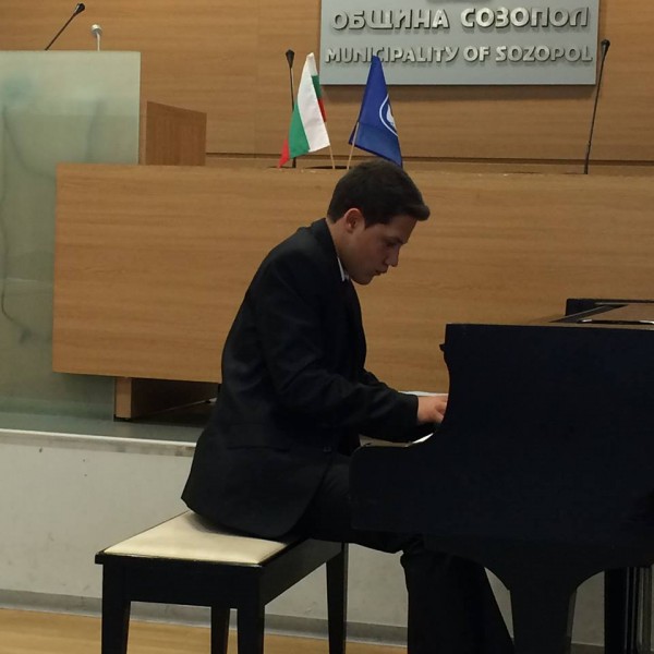  Пианистите на Елена Юлиянова окупираха първите места в Созопол