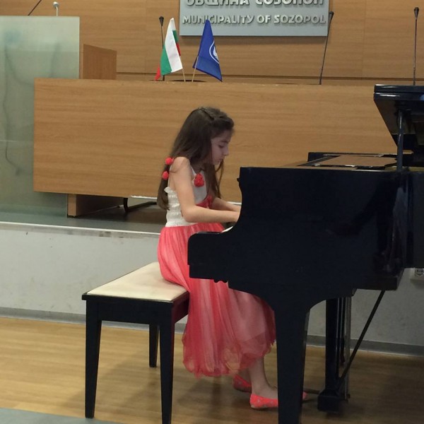 Пианистите на Елена Юлиянова окупираха първите места в Созопол