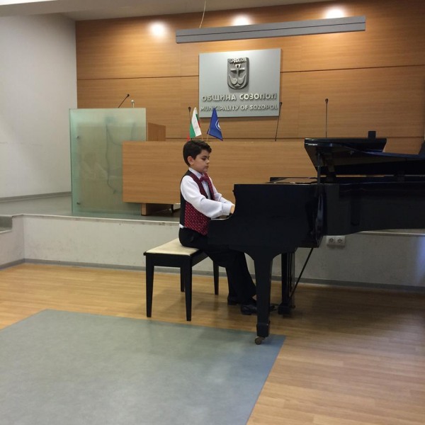  Пианистите на Елена Юлиянова окупираха първите места в Созопол