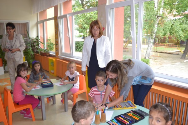 Община Казанлък получи чек от 653 хиляди лева по Норвежкия механизъм