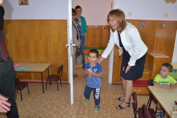 Община Казанлък получи чек от 653 хиляди лева по Норвежкия механизъм