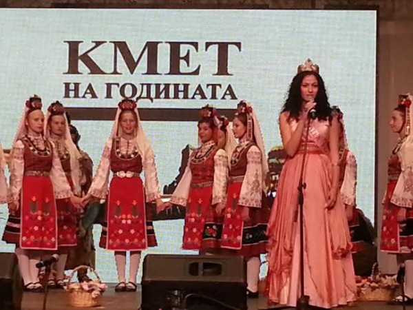 Царица Роза  2015 блесна като звезда на Софийското изложение