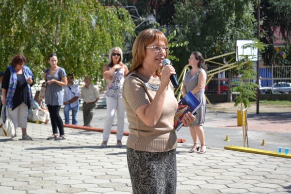 Кметът на Община Казанлък, Галина Стоянова присъства на представянето на книгата „Всеки живот си заслужава“