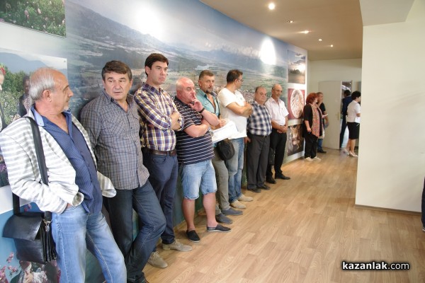 Изтеглиха номерата на партиите и кандидатите в ОИК - Казанлък