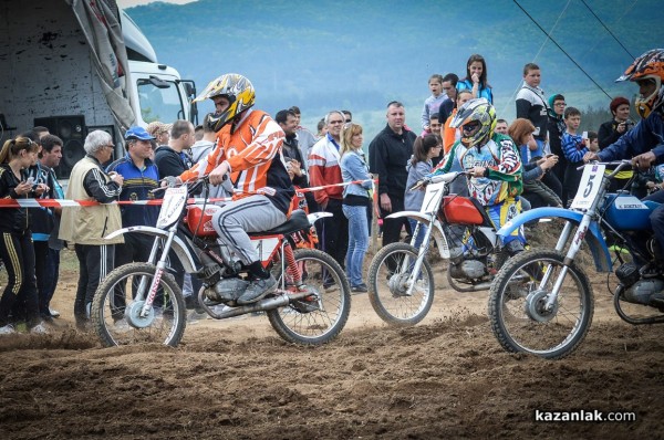 Близо 100 участника в Ендуро-X Alba Damascena