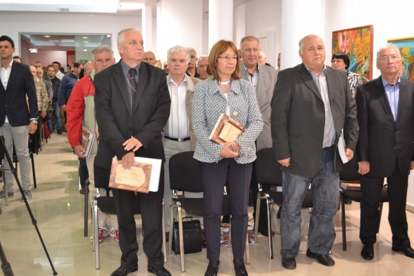 Учредиха комитет за издигане паметна плоча на химна „Велик е нашият войник” в Казанлък