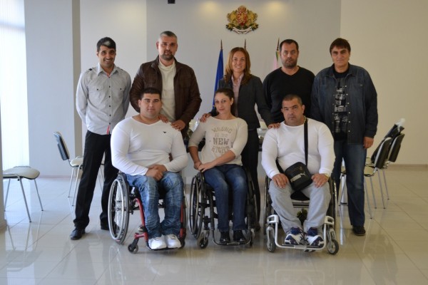 Заместник- кметът Лилия Цонкова поздрави казанлъшките параолимпийци