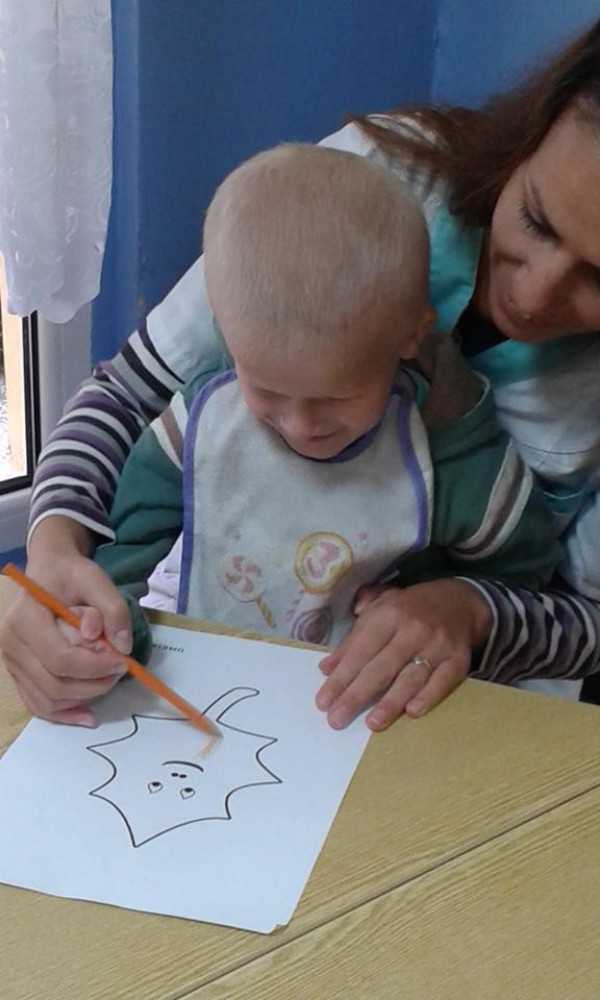 Дневен център за деца с увреждания празнува рожден ден