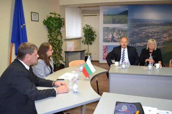 Чешкият посланик Н.Пр.Душан Щраух посети Община Казанлък