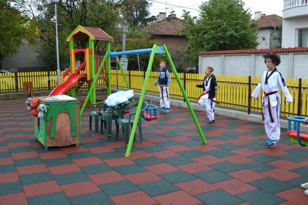 Красивите неща продължават да се случват в Казанлък: днес бяха открити два нови обекта