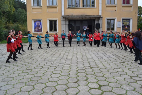 Днес празнува село Бузовград!