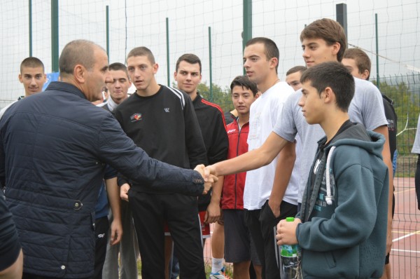 Цветан Цветанов и Галина Стоянова дадоха началото на двудневен спортен празник, организиран от ГЕРБ-Казанлък