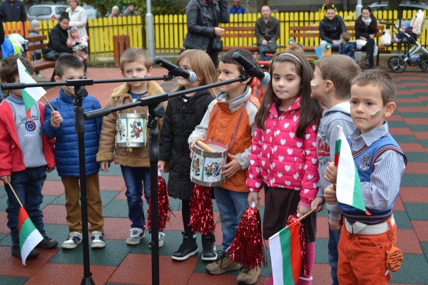 Красивите неща продължават да се случват в Казанлък: днес бяха открити два нови обекта