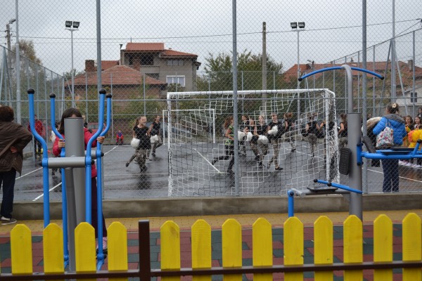 Красивите неща продължават да се случват в Казанлък: днес бяха открити два нови обекта