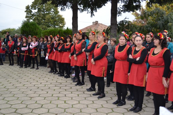 Днес празнува село Бузовград!