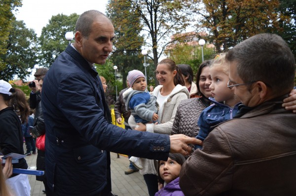 Галина Стоянова, кандидат на ГЕРБ за втори мандат кмет на Казанлък: Градът ни става все по-добро място за живот и реализация