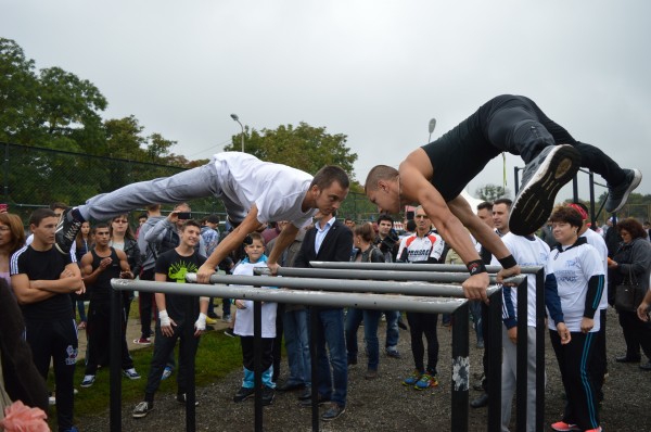 Цветан Цветанов и Галина Стоянова дадоха началото на двудневен спортен празник, организиран от ГЕРБ-Казанлък