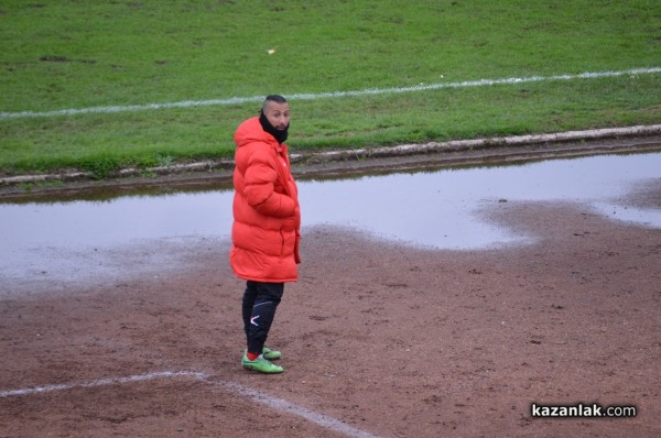 Розите врътнаха реми с Димитровград (снимки)