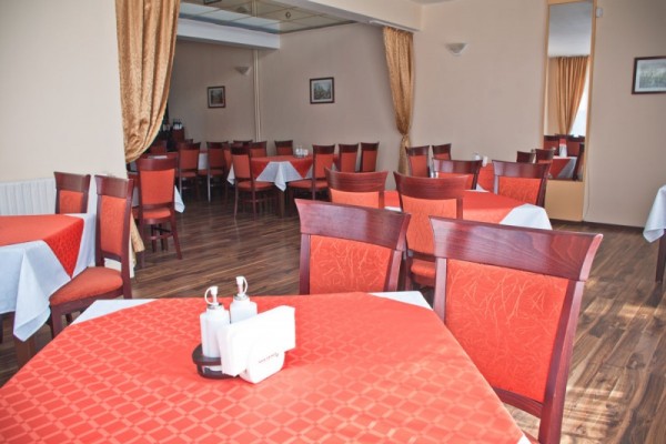 Ресторант “Лъки“ предлага идеални условия за празненства