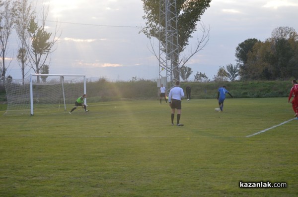Съдийска тесла съсече розите в 92-ата минута (снимки)