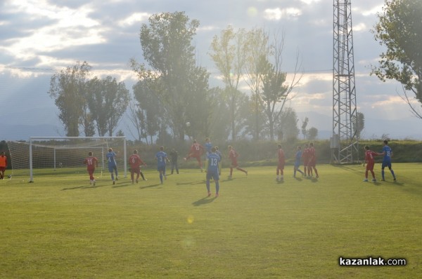 Съдийска тесла съсече розите в 92-ата минута (снимки)