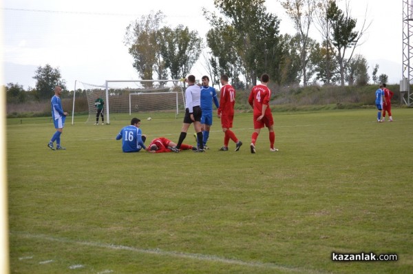 Съдийска тесла съсече розите в 92-ата минута (снимки)