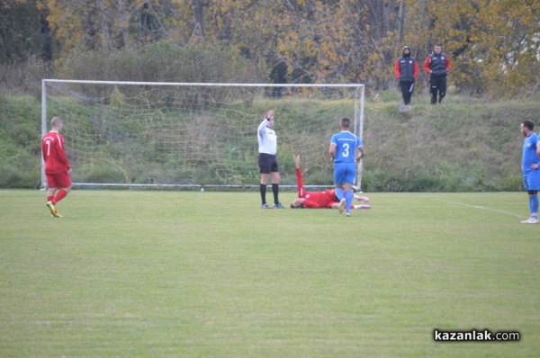 Съдийска тесла съсече розите в 92-ата минута (снимки)
