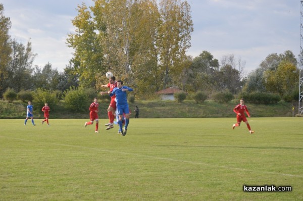 Съдийска тесла съсече розите в 92-ата минута (снимки)