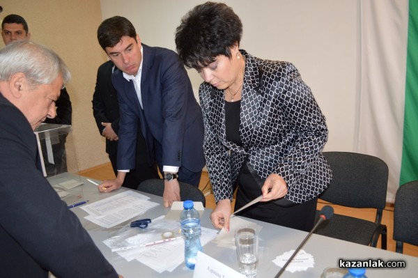 Старейшините Дочев, Ибушев и Влайков съветваха новите старейшини в Общинския съвет